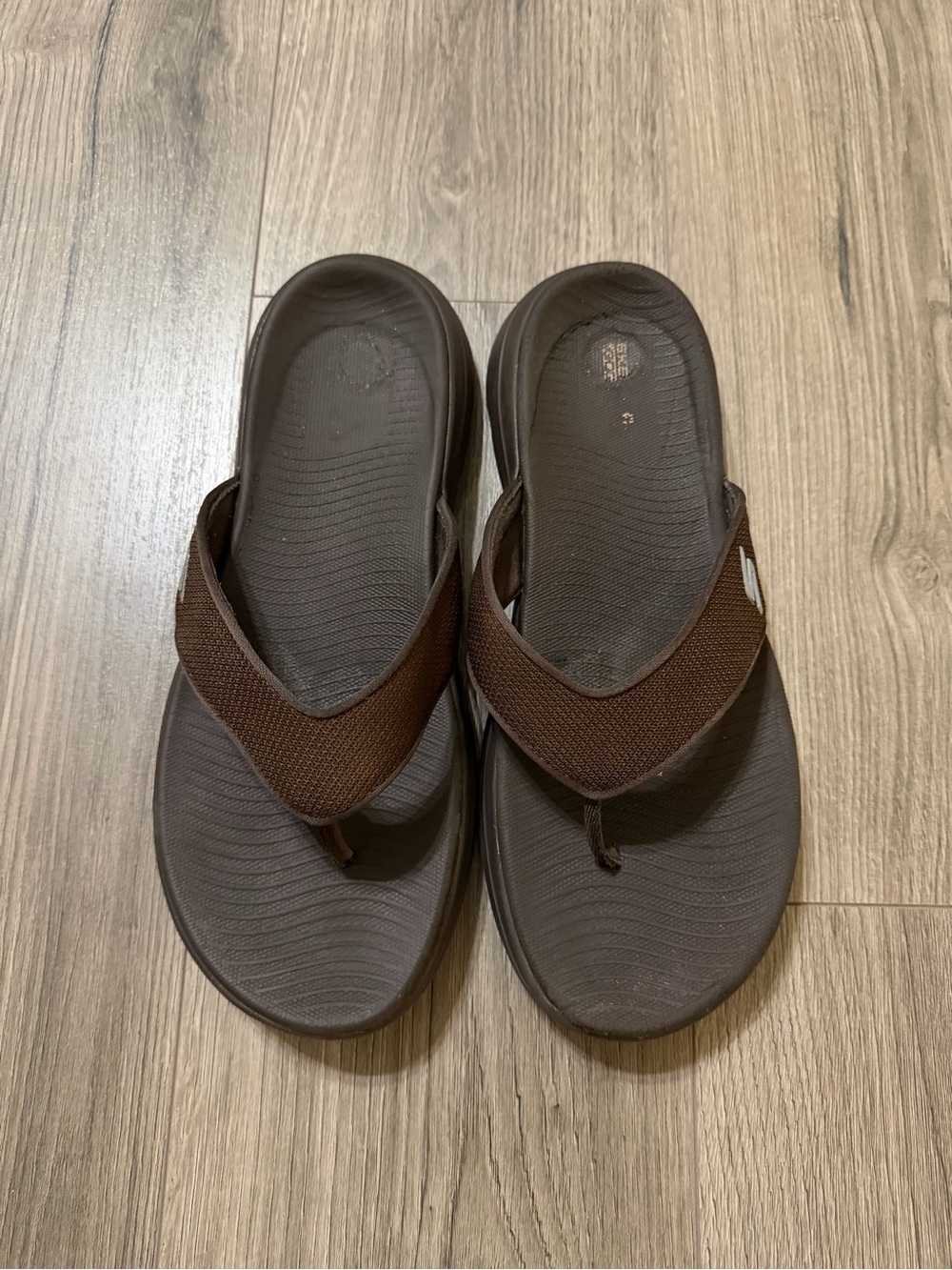 Skechers Men's Brown Flip-Flop Sandals with Fabric Thong Straps